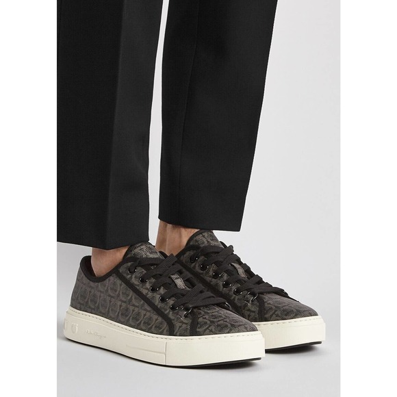 NIB FERRAGAMO ANSON GRAY COATED CANVAS GANCINI LOGO PRINT BLACK SNEAKERS 11.5 main image 7